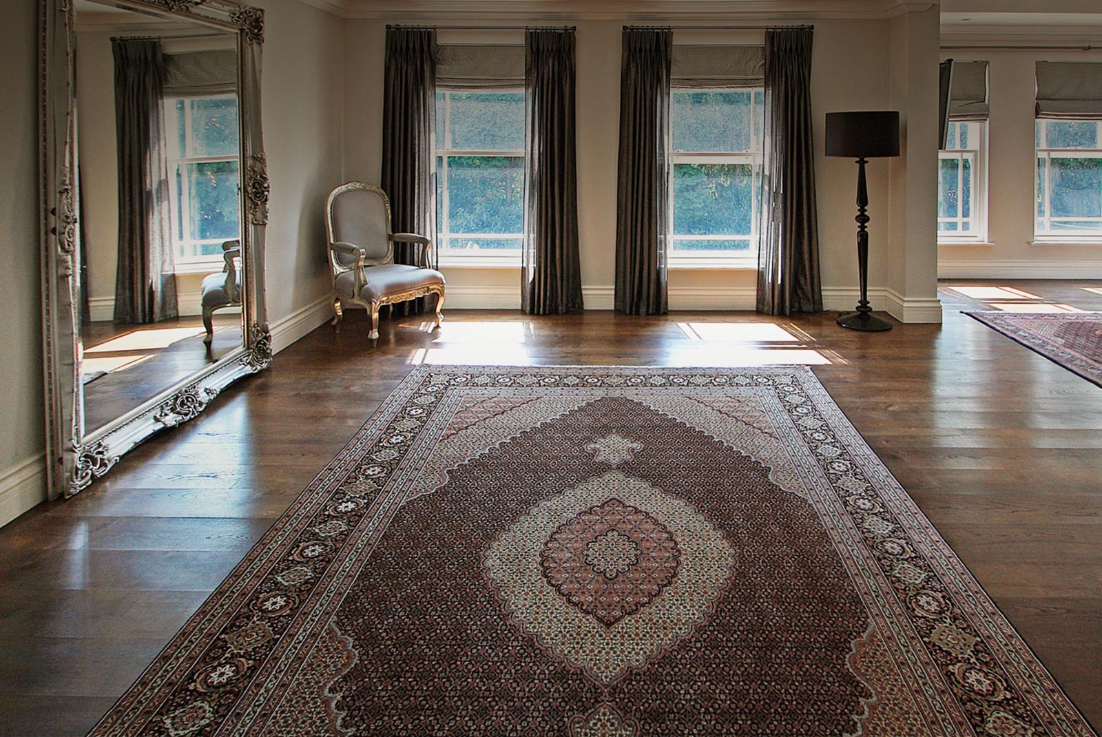 Create Illusion Of Space By Decorating With Oriental Rugs